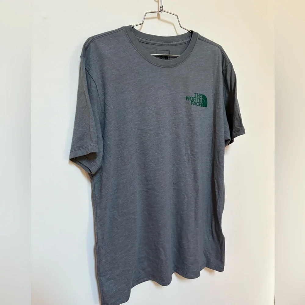 NWOT The North Face Crown Shyness Tee Size Medium